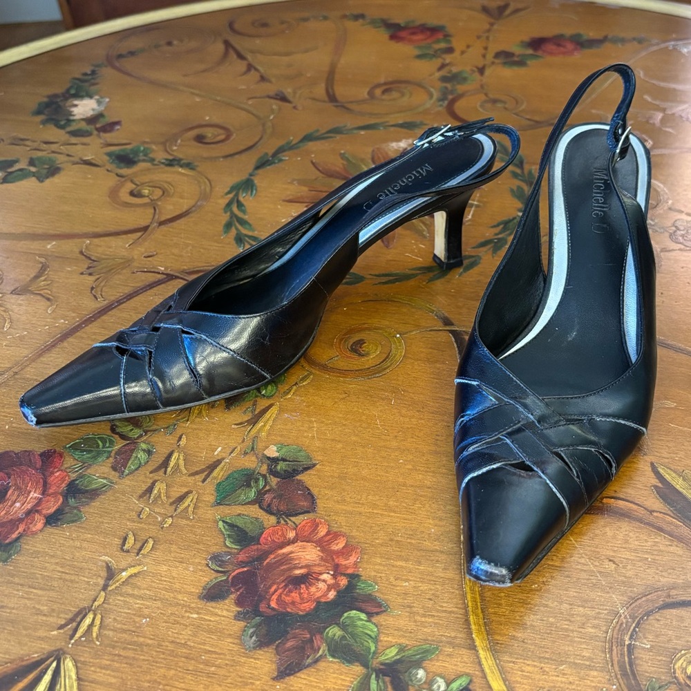 Vintage pointed toe kitten heel sling backs